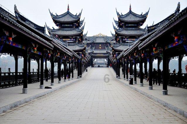 虫虫助手下载